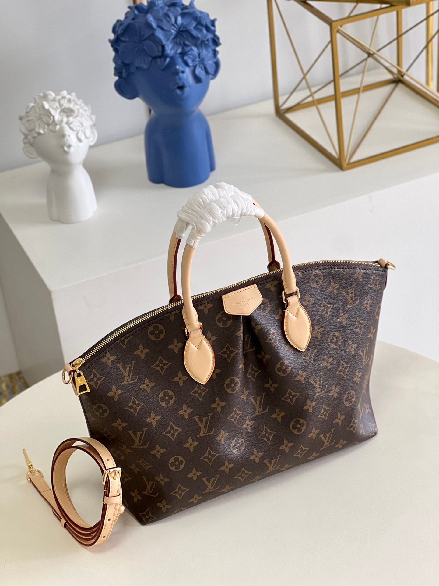 L-V M45987 Boétie Monogram handbag