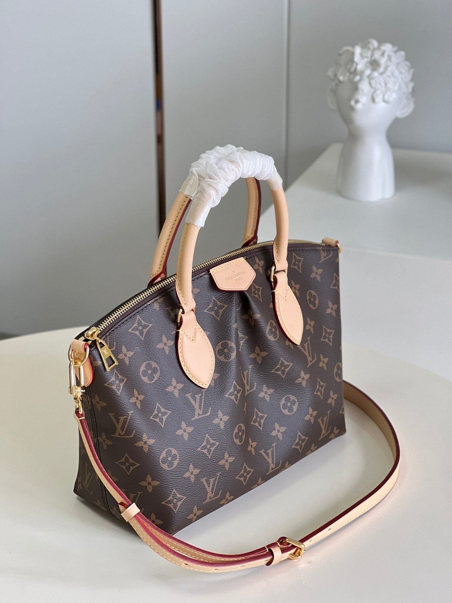 L-V M45986 Boétie Monogram HANDBAG