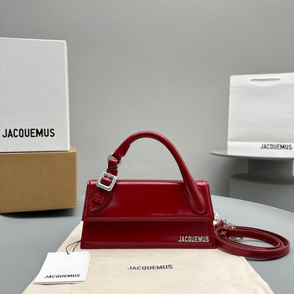 JACQUEMUS