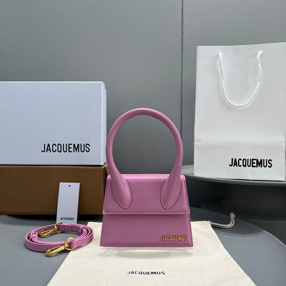 JACQUEMUS