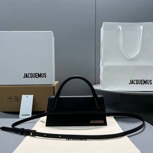 JACQUEMUS