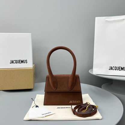 JACQUEMUS