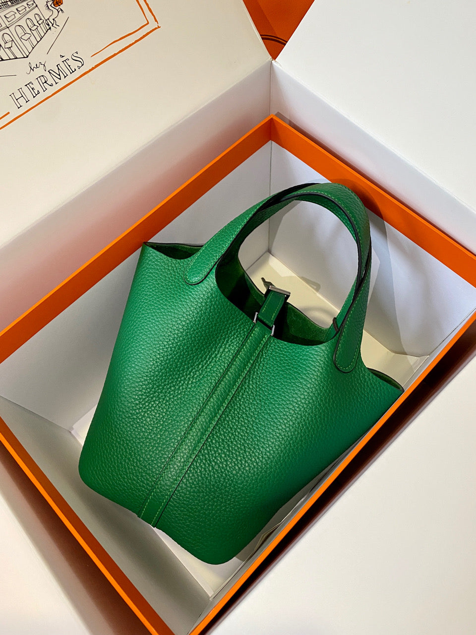 Hermès